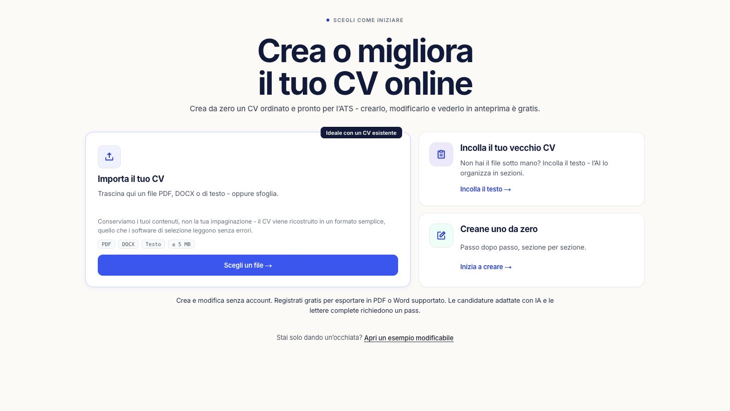Schermata iniziale del creatore di CV con opzioni per importare, incollare e partire da zero